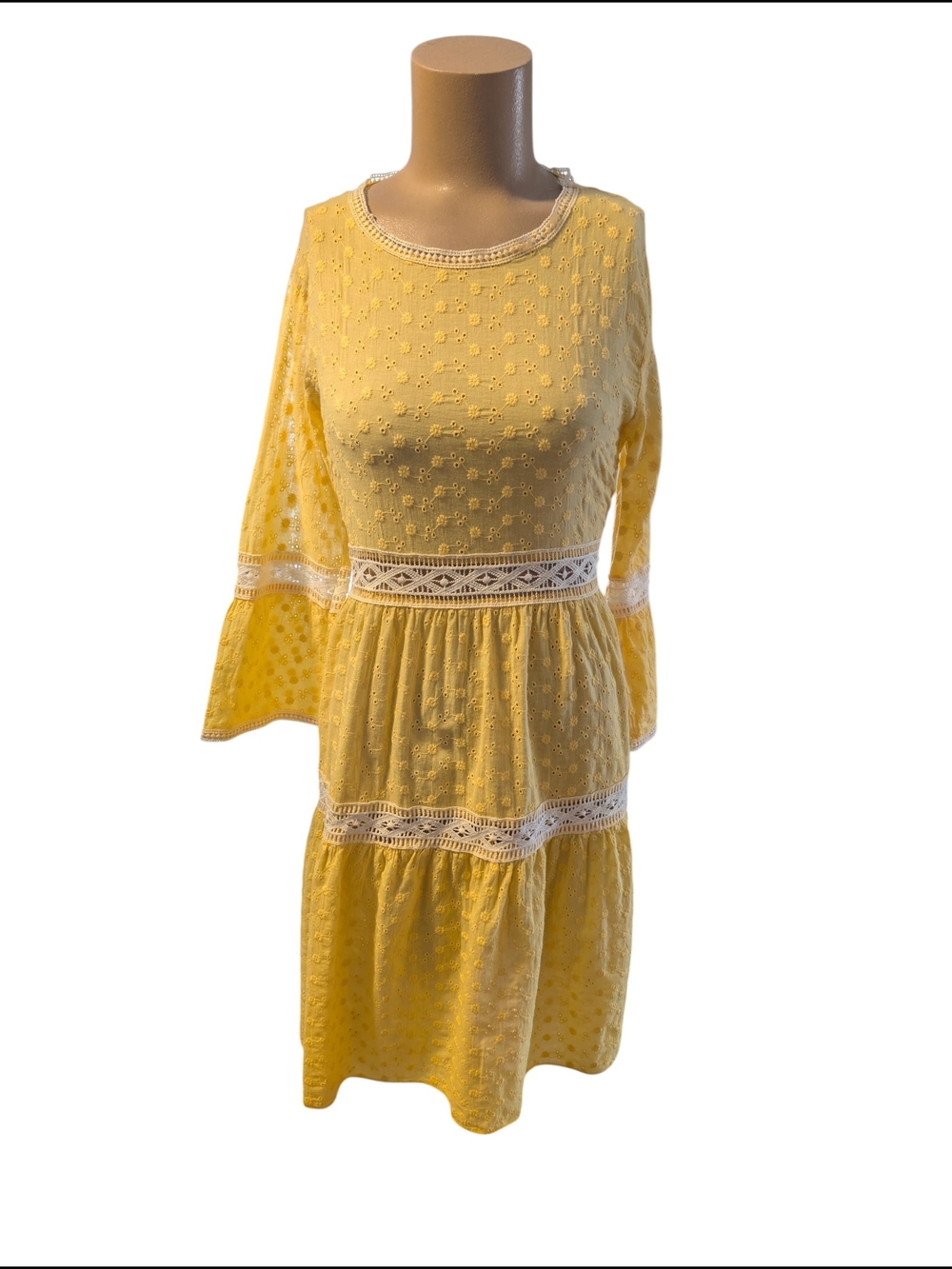 Yellow Eyelet Lace Trim Midi Dress Bell Sleeve Tiered Boho Cottagecore Size Med - Picture 2 of 3